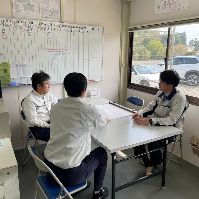 建築現場訪問しました
倉庫新築工事現場です
工事概要の説明を受け現場を見学させて頂きました
まだ先は長いですが無事故無災害での竣工をお祈りしています
現場の皆様、有難うございました

→@shidagumi

#志多組 
#宮崎
#建設業
#インターンシップ受付中